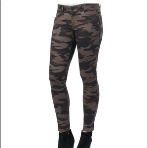 Charcoal Camo Stretch Skinny Jean Size 28